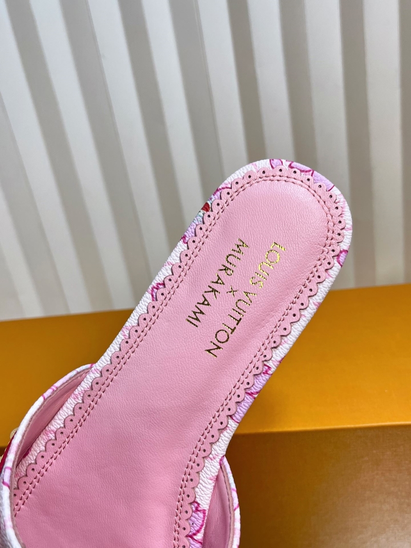 l0vis Vvtt0n slippers